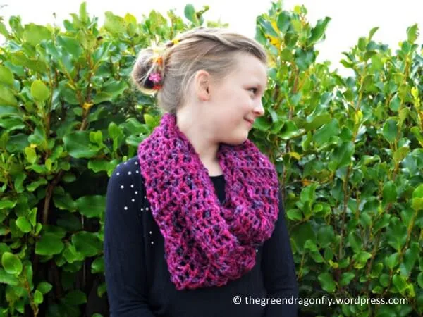 Easy Crochet Cowl