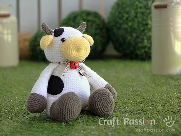 MOOMOO COW AMIGURUMI PATTERN