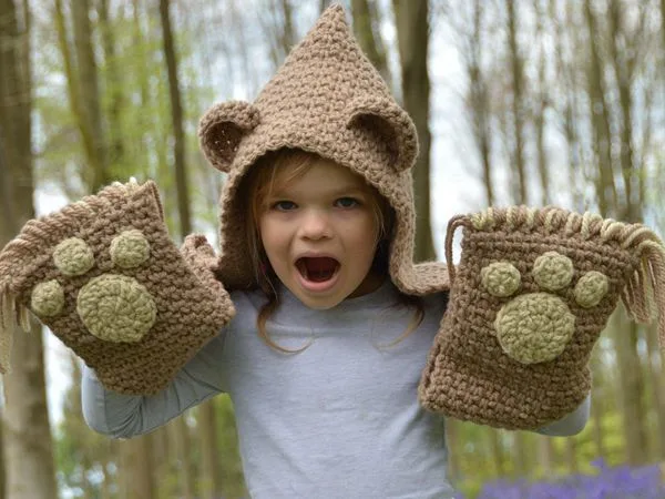 The Bramble Bear Hooded Scarf