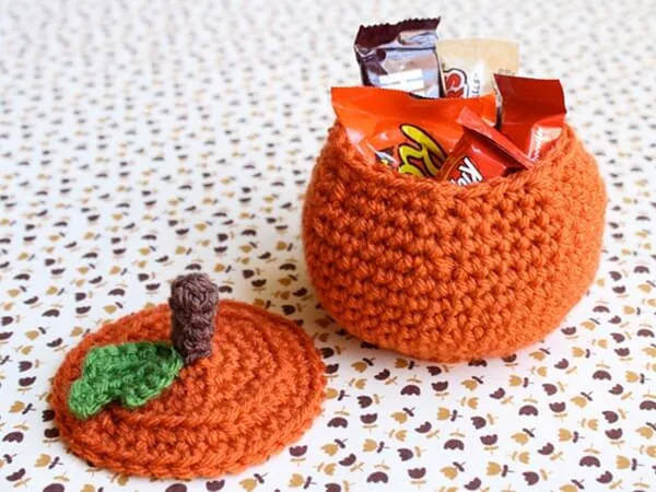 Crochet Pumpkin Treat Bowl Pattern