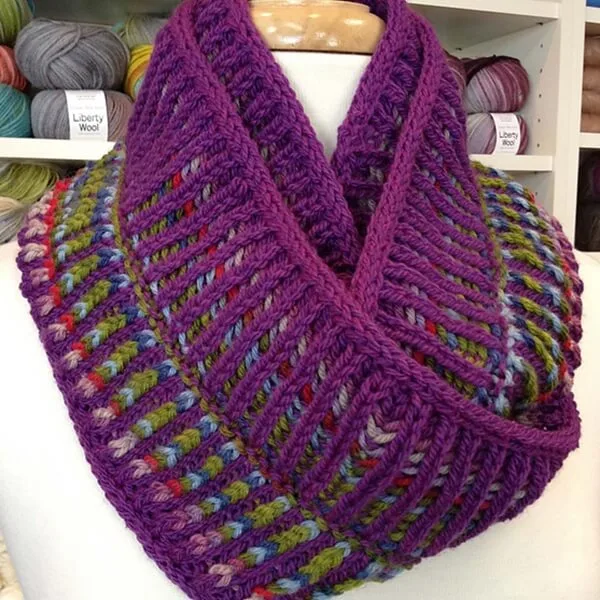 Two Color Brioche Cowl