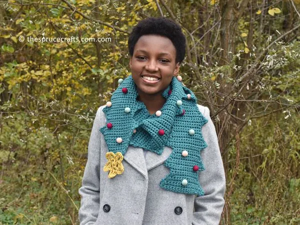 Kitschy Christmas Tree Scarf