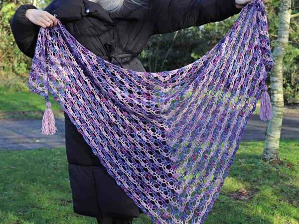 crochet Faded Blooms Lace Shawl free pattern