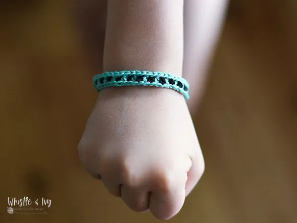 crochet Friendship Bracelets free pattern