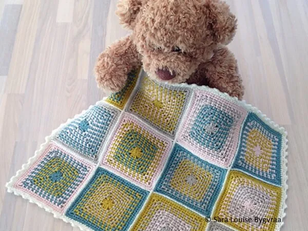 Moss Stitch Crochet Granny Square