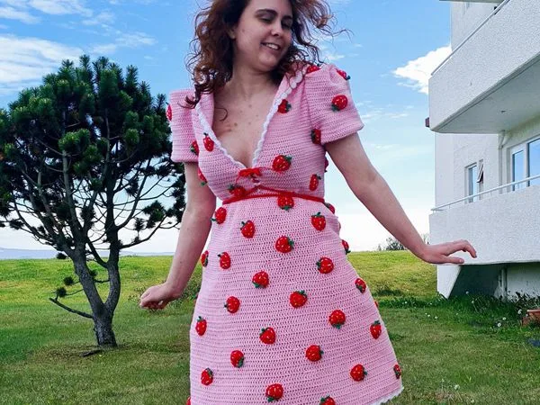 crochet Strawberry Dress easy pattern