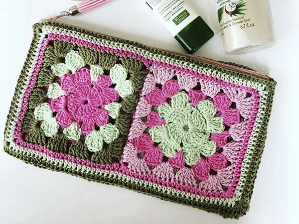 crochet Granny Square Pouch free pattern