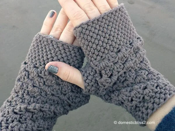 chunky fingerless gloves