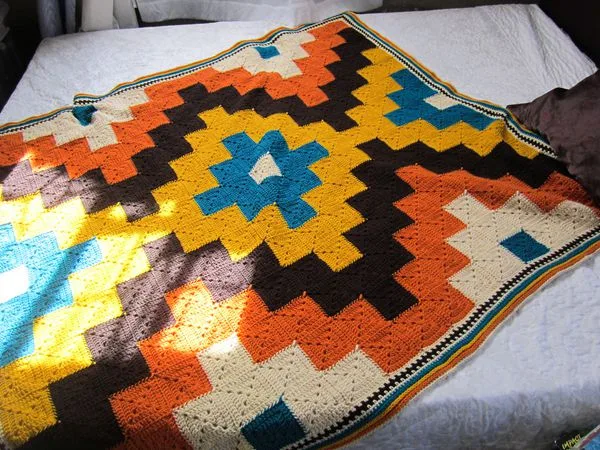 crochet On The Spot Throw free pattern