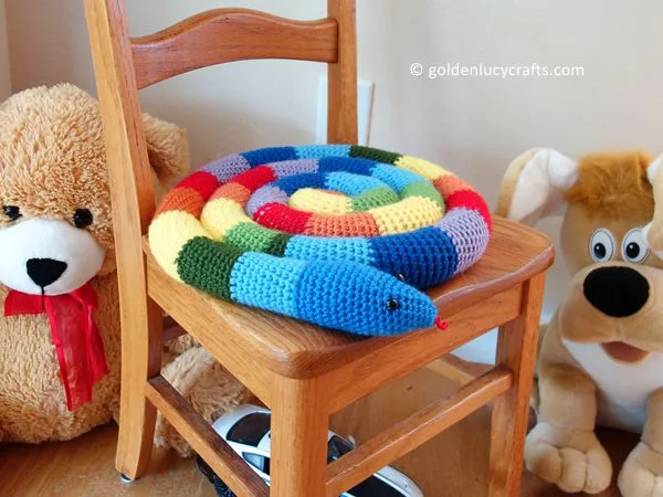 Kid’s Snake Seat Cushion
