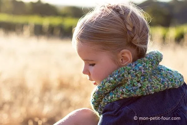 V-stitch Cowl
