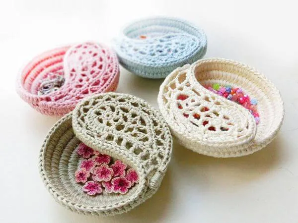 Freeform Crochet Jewelry Dish
