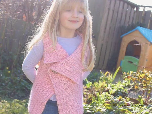 Peek-a-Boo Button Wrap for Kids
