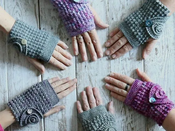 CROCHET Ammonite Wrist Warmers free pattern