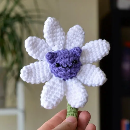 Is that a…Cat Flower?