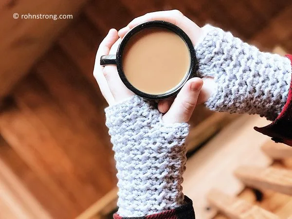 crochet Mountain Mitts free pattern