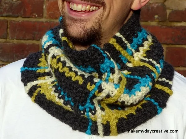 Plaid Cowl