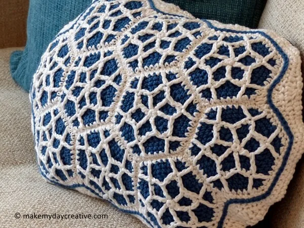 Moroccan Motif Cushion