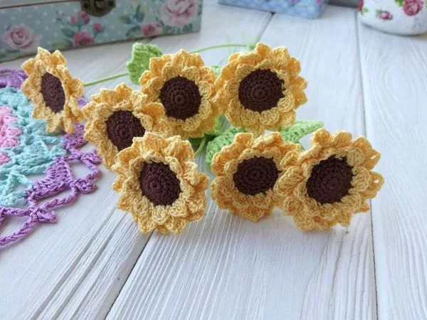 crochet Sunflower Bouquet easy pattern