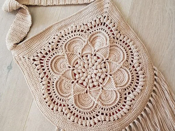 crochet Delilah Boho Bag easy pattern